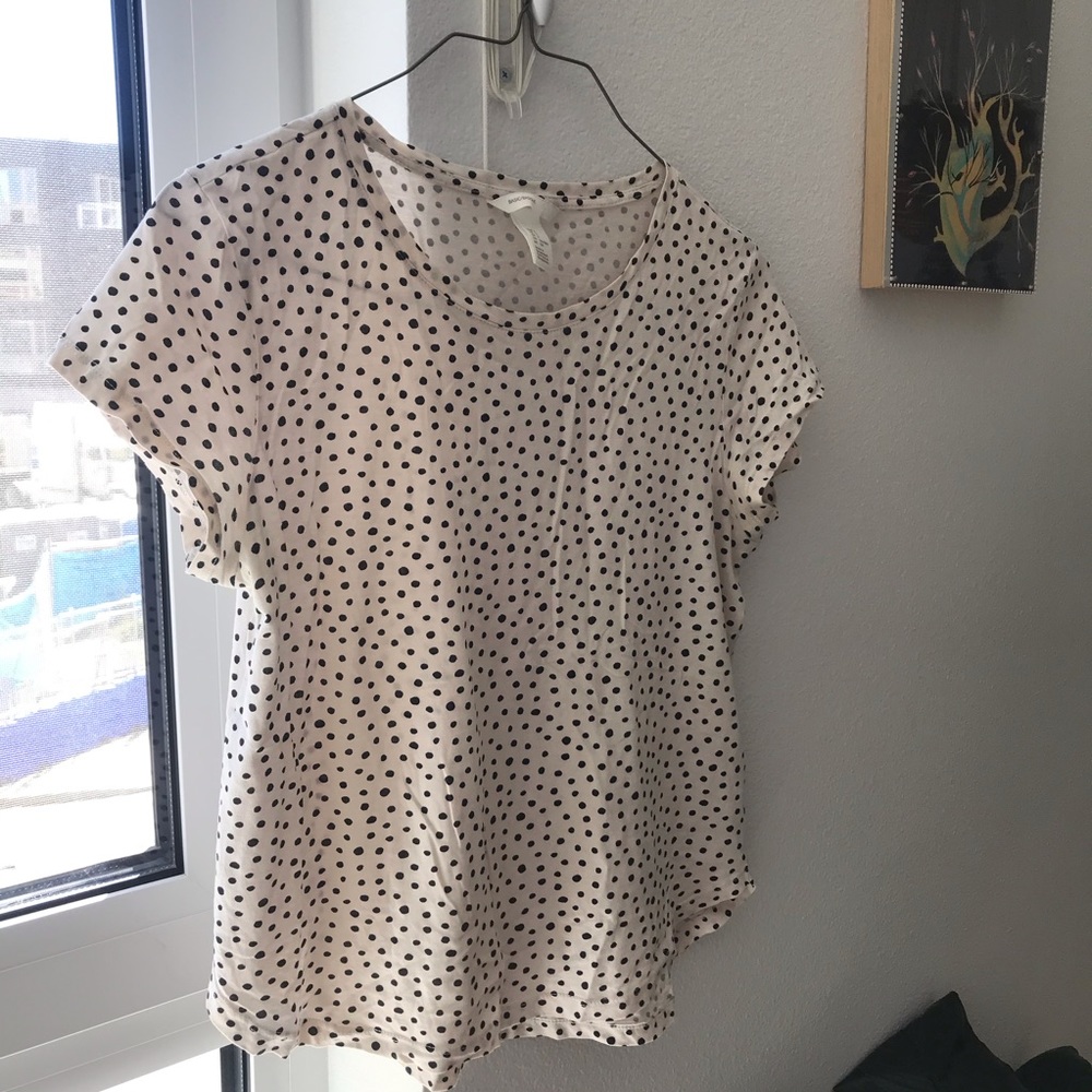H&M Basic Tee - Picture 2 of 3